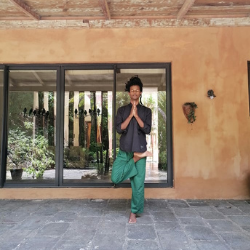 ryan lilloo, forest yogi, yoga, position, mauritius